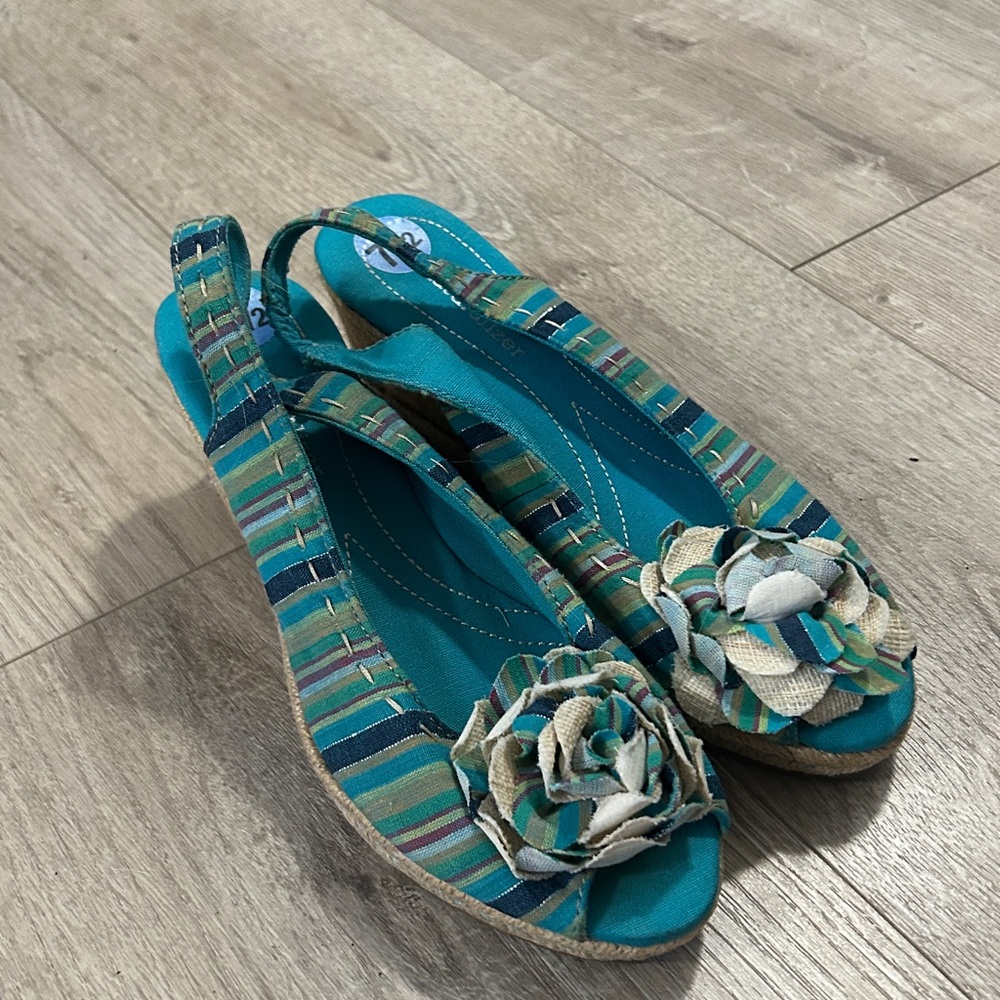 Naturalizer Madras and Sea Grass Sandals /Wedges